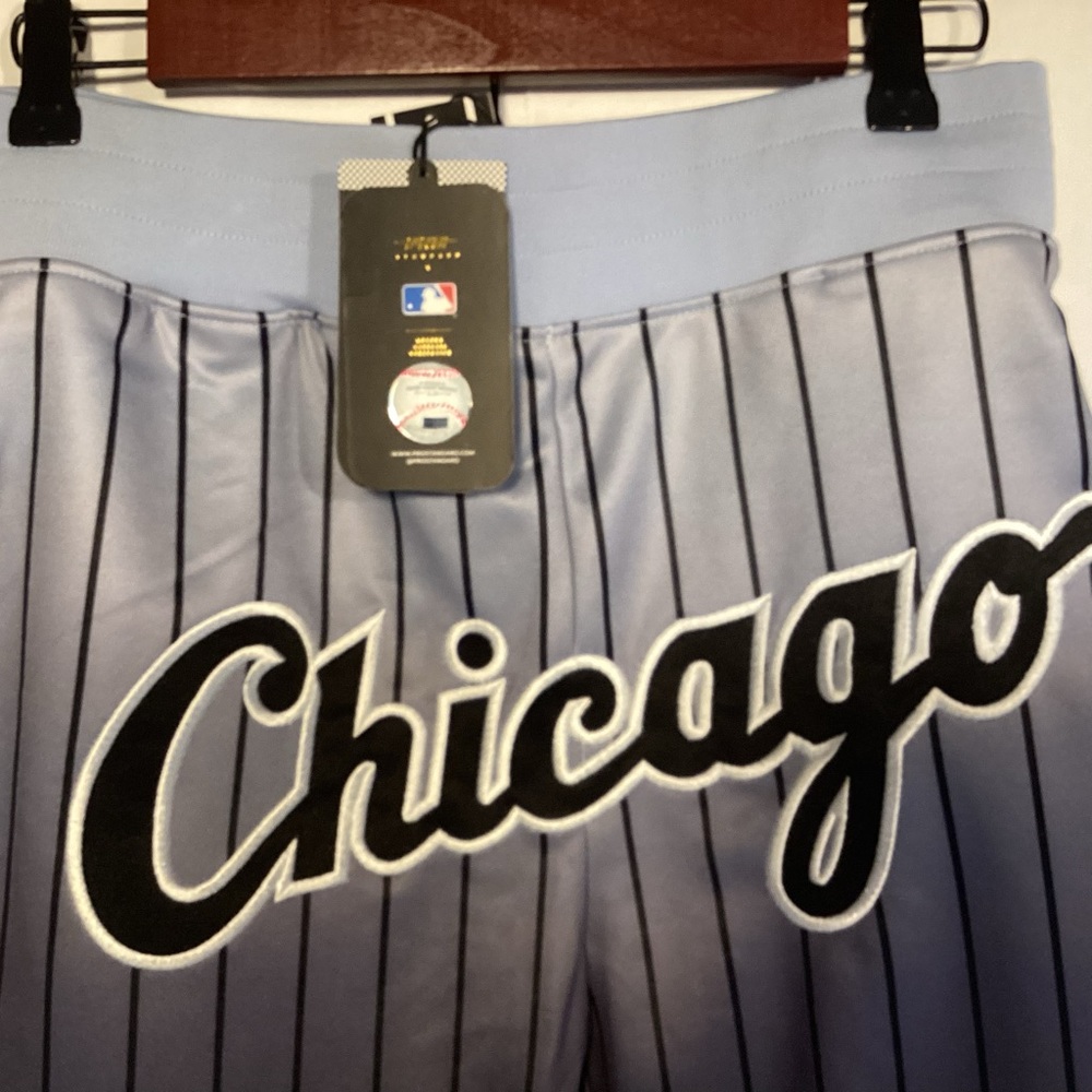 NWT Chicago White Sox Men’s Shorts Pro Standard Athletics size medium - Picture 3 of 11